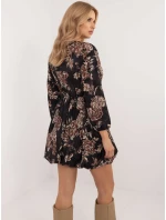 Šaty DHJ SK 19861 6.42 černá Šaty DHJ SK 19861 6.42 černá