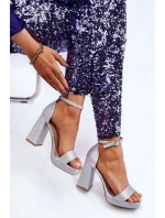 Lesklé Sandály Na Mohutném Podpatku Stříbrné Calmi