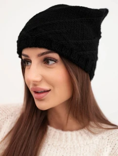 Dámská zimní čepice s ozdobným pletením a klasickým střihem K372 černá