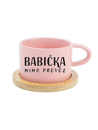 BABIČKA MIMO PROVOZ - růžový hrníček makronka 200 ml BABIČKA MIMO PROVOZ - růžový hrníček makronka 200 ml