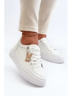 Dámské sportovní boty na platformě 13613 Bílá - VINCEZA Dámské sportovní boty na platformě 13613 Bílá - VINCEZA