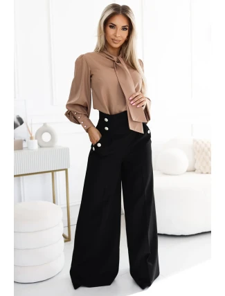496-2 Elegantní široké kalhoty s kapsami, vysokým sedem a zlatými knoflíky - ČERNÁ 496-2 Elegantní široké kalhoty s kapsami, vysokým sedem a zlatými knoflíky - ČERNÁ