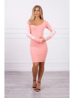 Roztrhané meruňkové šaty Roztrhané meruňkové šaty