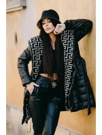 Lehká černá dámská zimní bunda se zateplenou kapucí (omdl-019)