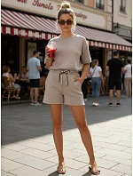 Dámská viskózová souprava s motýlem a šortkami v barvě moka FashionStreet AY1197