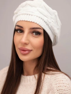 Dámská zimní čepice z vlny s ozdobným pletením a džetami K397 bílá
