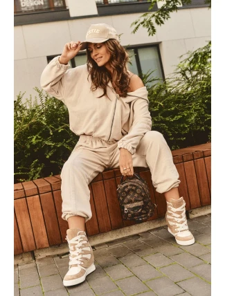 Béžové kožené kotníkové boty na klínku Amria Béžové kožené kotníkové boty na klínku Amria