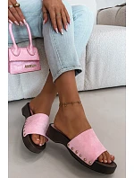 Ženské pantofle s zlatými sponami Růžové Ferinna