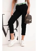 Dámské džíny mom fit s vysokým pasem a zeleným páskem černé