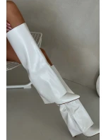 Zateplené kozačky na jehlovém podpatku s ohrnutým svrškem bílé Tamonia Zateplené kozačky na jehlovém podpatku s ohrnutým svrškem bílé Tamonia