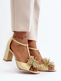 Kožené sandály na podpatku s ozdobou Laura Messi 2758 béžové