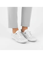 Dámské ažurové kožené polobotky bílé T.Sokolski 1302