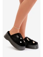 Dámské Kožené Pantofle Na Silné Podešvi S Připínáčky Černé Zintoria