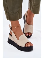 Kožené dámské sandály na klínu Artiker 54C0401 béžové