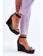 Módní kožené sandály na klínu černé Arwen