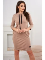 Šaty vázané u krku tmavě béžová