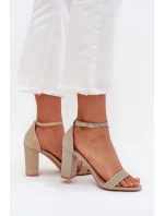 Lesklé sandály na podpatku Kavina – zlaté