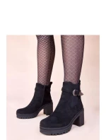 Boty na podpatku model 221022 Solea Boty na podpatku model 221022 Solea