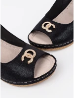 Originální dámské černé  sandály na klínku