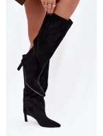 Dámské kozačky z eko semiše na jehlovém podpatku Phelin – černé Dámské kozačky z eko semiše na jehlovém podpatku Phelin – černé