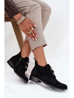 Semišové dámské polobotky s ozdobnými květinami Zazoo 3080 Černé Semišové dámské polobotky s ozdobnými květinami Zazoo 3080 Černé