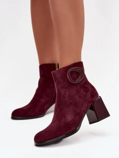 Semišové kotníčkové boty na podpatku s vyztuženým detailem Artiker 57C0016 bordó