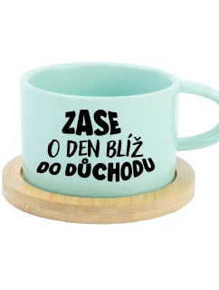 ZASE O DEN BLÍŽ DO DŮCHODU - mint hrníček makronka 200 ml