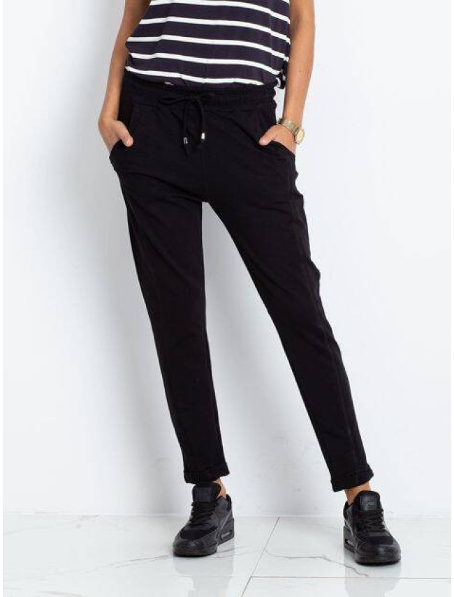Černé dámské látkové kalhoty typu chino (3589.09X)