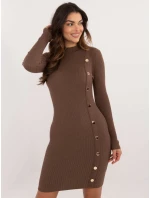 Šaty AT SK 2345 2.32 hnědá Šaty AT SK 2345 2.32 hnědá