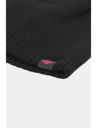 Zimní dámská čepice 4F 4FAW23ACAPF285-20S Černá Zimní dámská čepice 4F 4FAW23ACAPF285-20S Černá