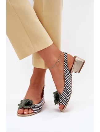 Kožené Dámské Sandály Na Klínku S Dekorativním Květinou Laura Messi 2973 Bílá-Černá Kožené Dámské Sandály Na Klínku S Dekorativním Květinou Laura Messi 2973 Bílá-Černá