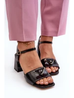 Elegantní Lakované Sandály Na Podpatku Černé D&A MR38-660