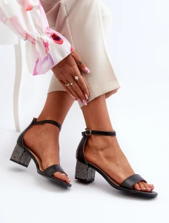 Dámské sandály z eko kůže na zdobeném podpatku černé Wiatalia