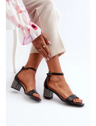 Dámské sandály z eko kůže na zdobeném podpatku černé Wiatalia