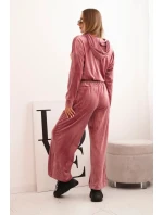 Dámská souprava z veluru se širokými nohavicemi a kapucí tmavě růžová