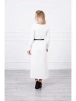 Šaty s ozdobným páskem a nápisem ecru Šaty s ozdobným páskem a nápisem ecru