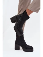 Kožené zateplené dámské kotníkové boty na sloupku a platformě Vinceza – černé