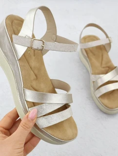 Dámské zlaté sandály na podpatku Vinceza 15358