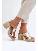 Zazoo Kožené pantofle na bloku, zlaté