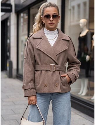 Krátký dámský dvouřadý kabát s páskem, béžový, FashionStreet NY0793 Krátký dámský dvouřadý kabát s páskem, béžový, FashionStreet NY0793