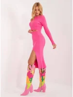 Růžový úpletový dámský komplet - krátká halenka a tužková sukně (14136) Růžový úpletový dámský komplet - krátká halenka a tužková sukně (14136)