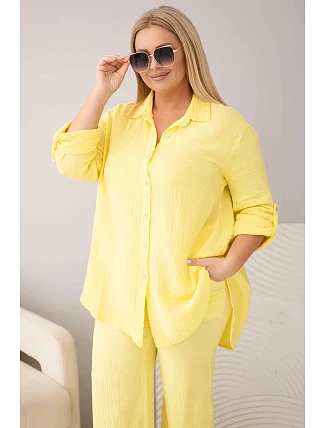 Dámský mušelínový komplet Plus Size s košilí zapínanou na knoflíky a kalhotami se širokými nohavicemi žlutý
