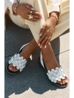 Kožené sandály na plochém podpatku bílé Zazoo 40425