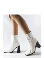 Boty na podpatku model 204772 Solea Boty na podpatku model 204772 Solea