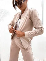 Světle béžový dámský komplet - mikina bomberka a široké kalhoty (82105) Světle béžový dámský komplet - mikina bomberka a široké kalhoty (82105)