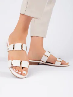 Módní dámské bílé nazouváky na plochém podpatku