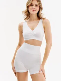 BEZEŠVÝ KRÁTKÝ TVAR - ŠORTKY