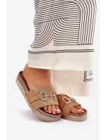 Dámské Pantofle Na Platformě Se Zlatou Dekorací A Leskem Camel Morisela Dámské Pantofle Na Platformě Se Zlatou Dekorací A Leskem Camel Morisela