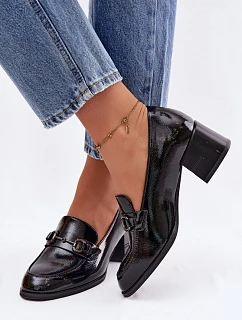 Kožené lakované dámské lodičky na podpatku Vinceza 18116 Černé