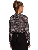 Dámská šifonová halenka S235 - model 1 Černo-bílá - Stylove Dámská šifonová halenka S235 - model 1 Černo-bílá - Stylove